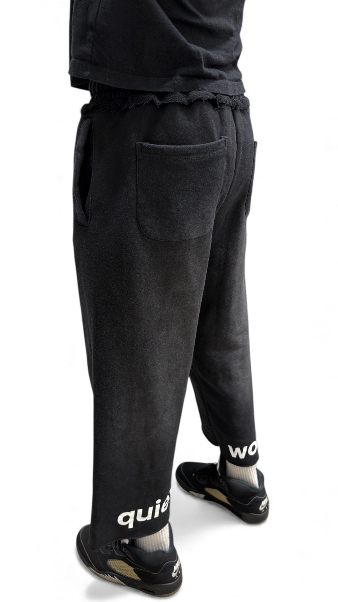 QUIETWORK SWEATPANTS BLACK